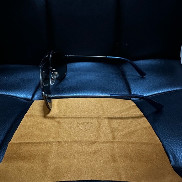 Brand New! Mcm Women’s Blue Aviator Mirrored Sunglasses - Picture 4 of 6